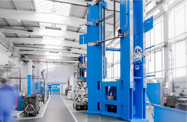 Maschine in Fabrikumgebung